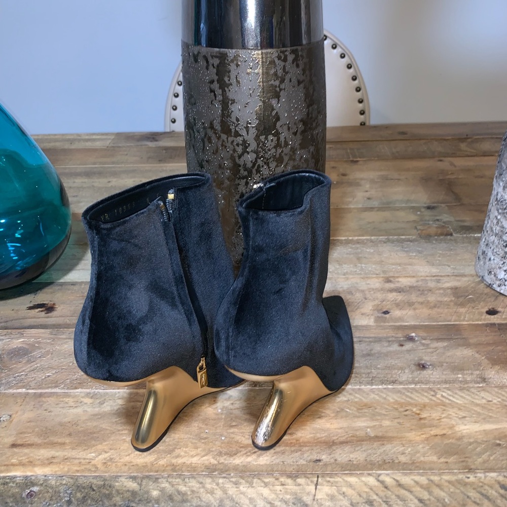 Salvatore Ferragamo Bolgheri Cut-Out Wedge Booties - Picture 3 of 8